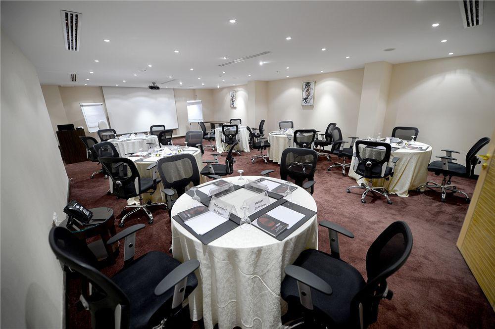 Obaer Hotel Riyad Extérieur photo