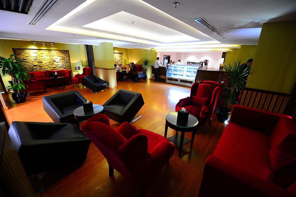 Obaer Hotel Riyad Extérieur photo
