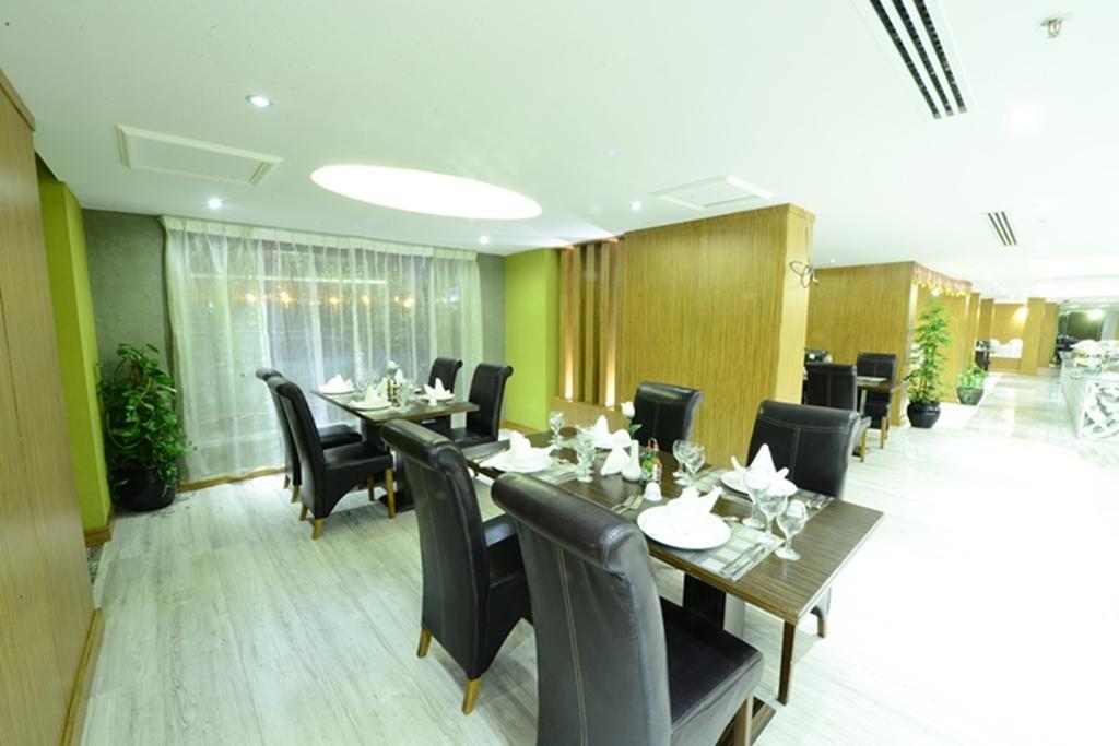 Obaer Hotel Riyad Extérieur photo