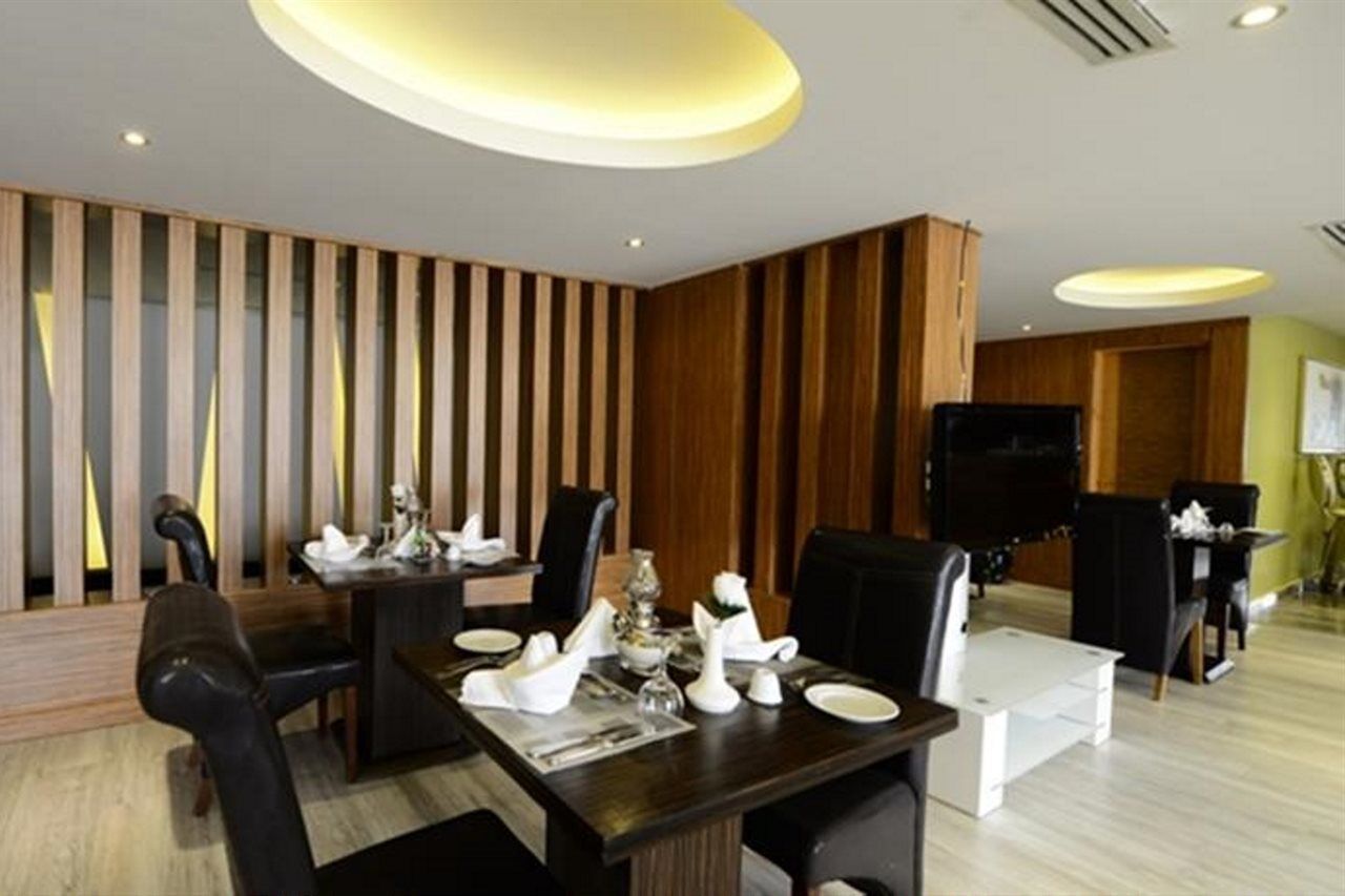 Obaer Hotel Riyad Extérieur photo
