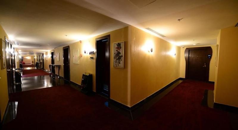 Obaer Hotel Riyad Extérieur photo